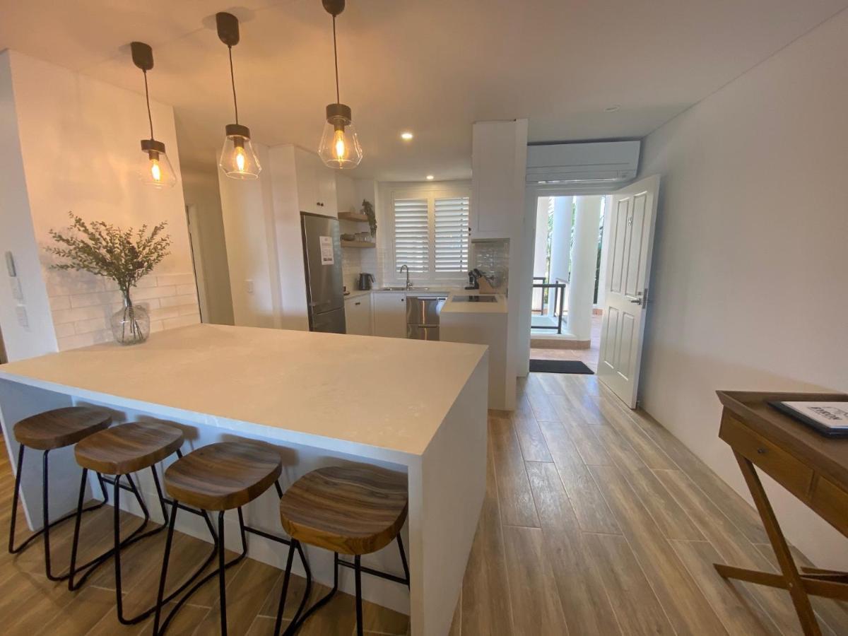 Bay Royal Apartments ไบรอนเบย์ ภายนอก รูปภาพ