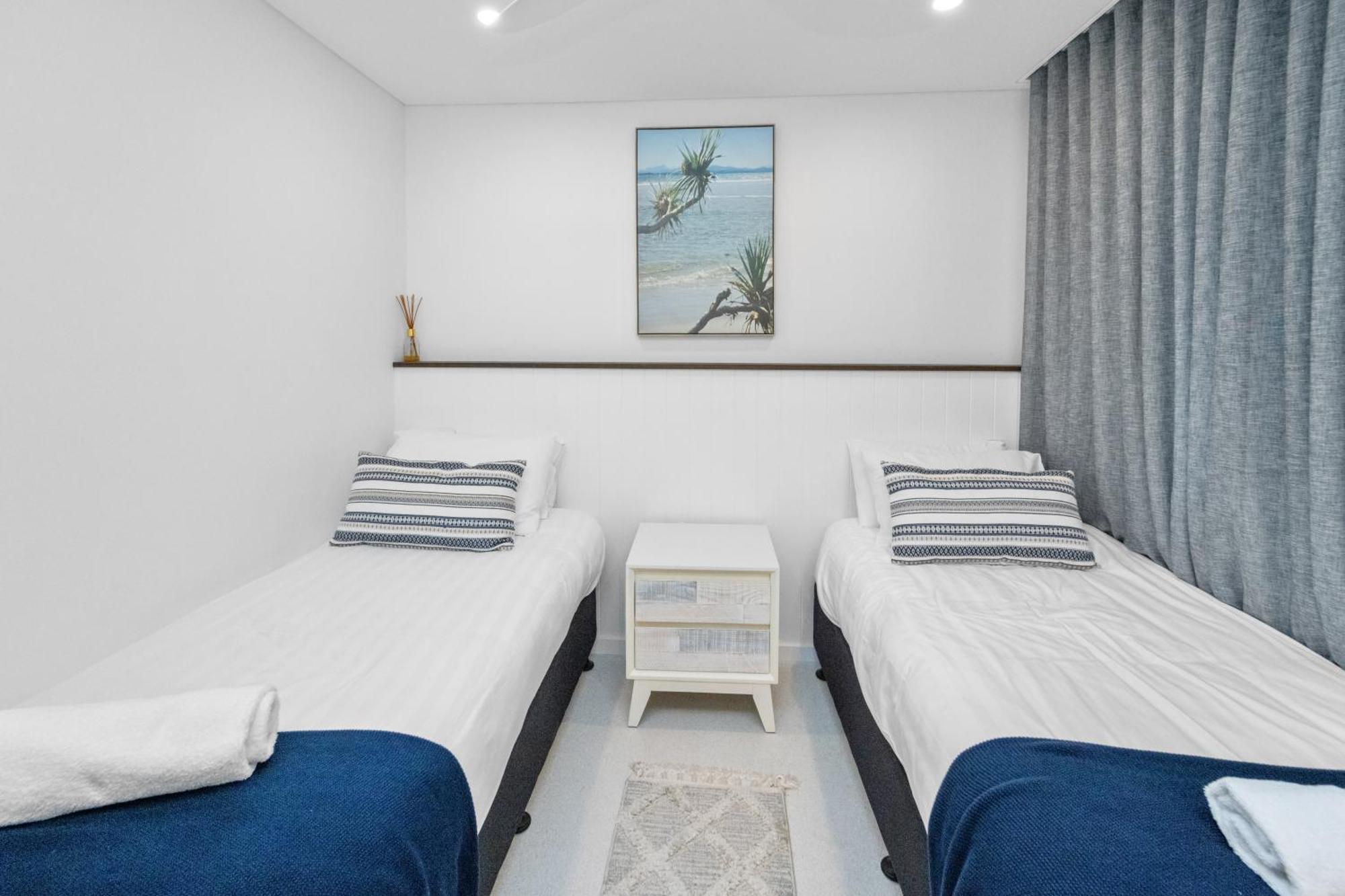 Bay Royal Apartments ไบรอนเบย์ ภายนอก รูปภาพ