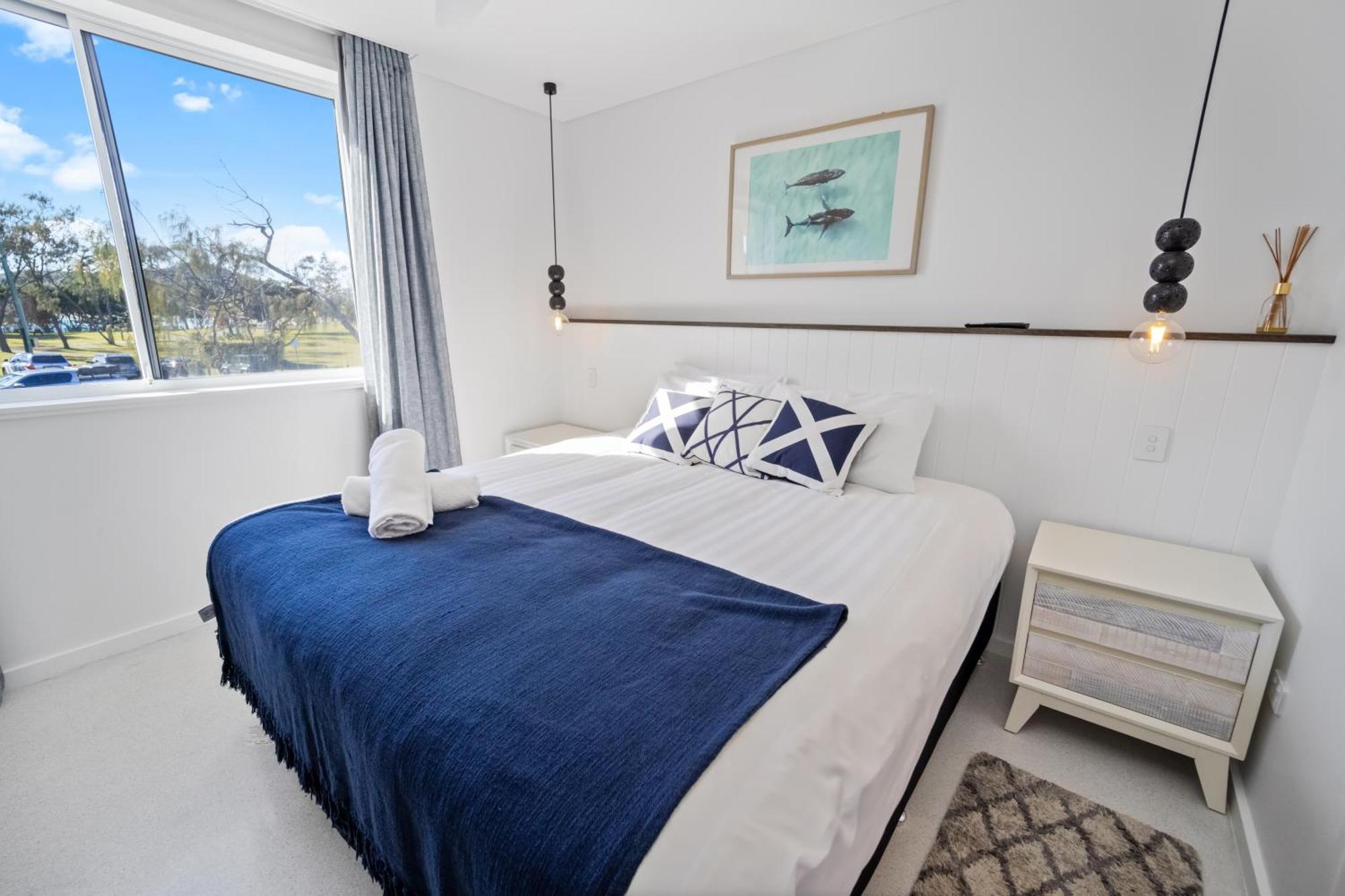 Bay Royal Apartments ไบรอนเบย์ ภายนอก รูปภาพ