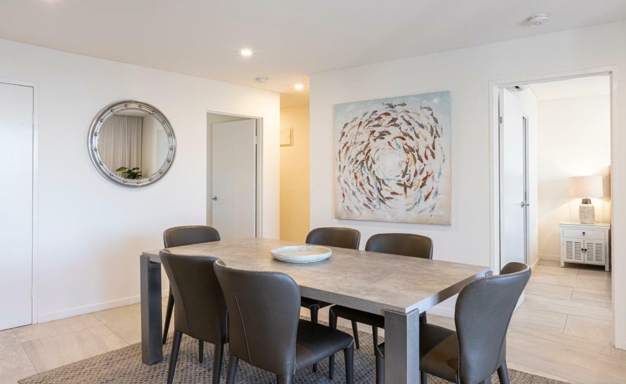 Bay Royal Apartments ไบรอนเบย์ ภายนอก รูปภาพ